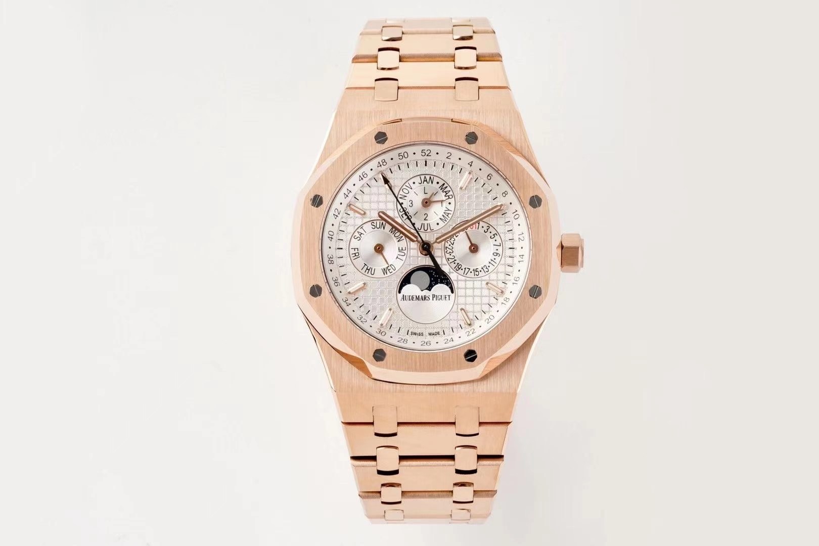 650a94739d649d17c60d76aa860116dce2f91843.jpg BF Factory Audemars Piguet Royal Oak 26574OR.OO.1220OR.01 Calibre 5134 Case diameter: 41mm Replica - 图片 1