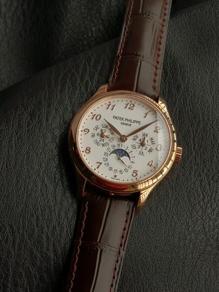 3K Factory Patek Philippe 5327R-001 Calibre 240 Q Case diameter: 39mm Replica